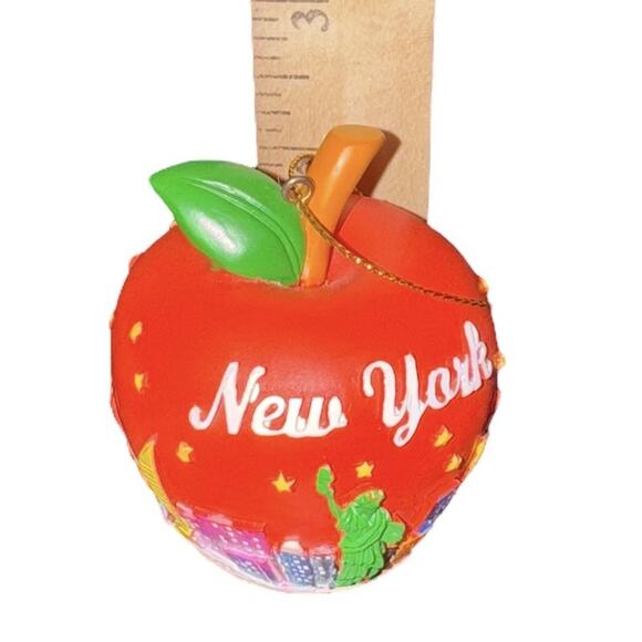 New York City Big Apple Ornament Statue of Liberty Skyline Red Tourist Souvenir - Picture 7 of 7